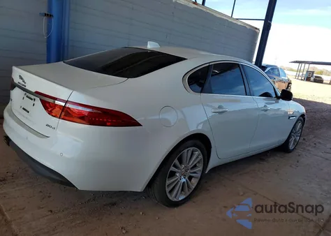 2017 Jaguar Xf Prestige z USA, uszkodzony, nr VIN SAJBE4BN3HCY47942